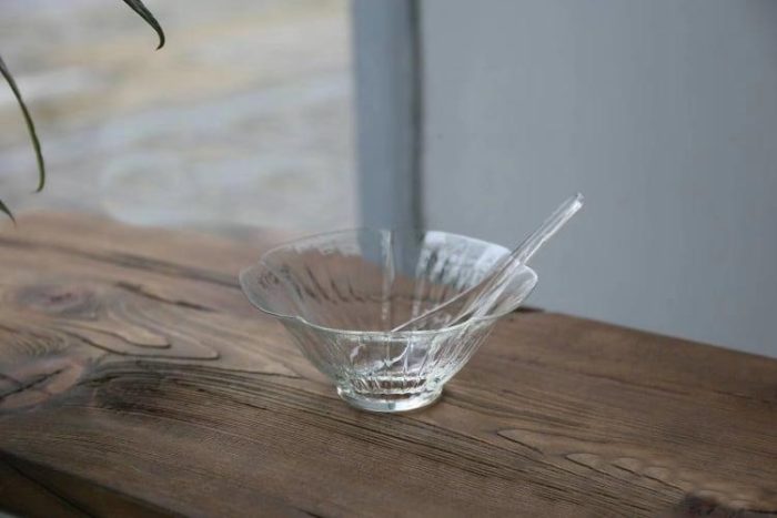 Japanese High Temperature Resistant Flower-shaped Glass Tea Bowl & Spoon Set ?? Chawan Set - Image 8