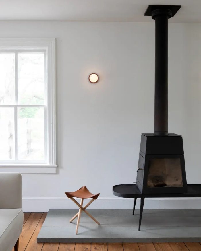 MP D10 Surface Mount Sconce - Image 3
